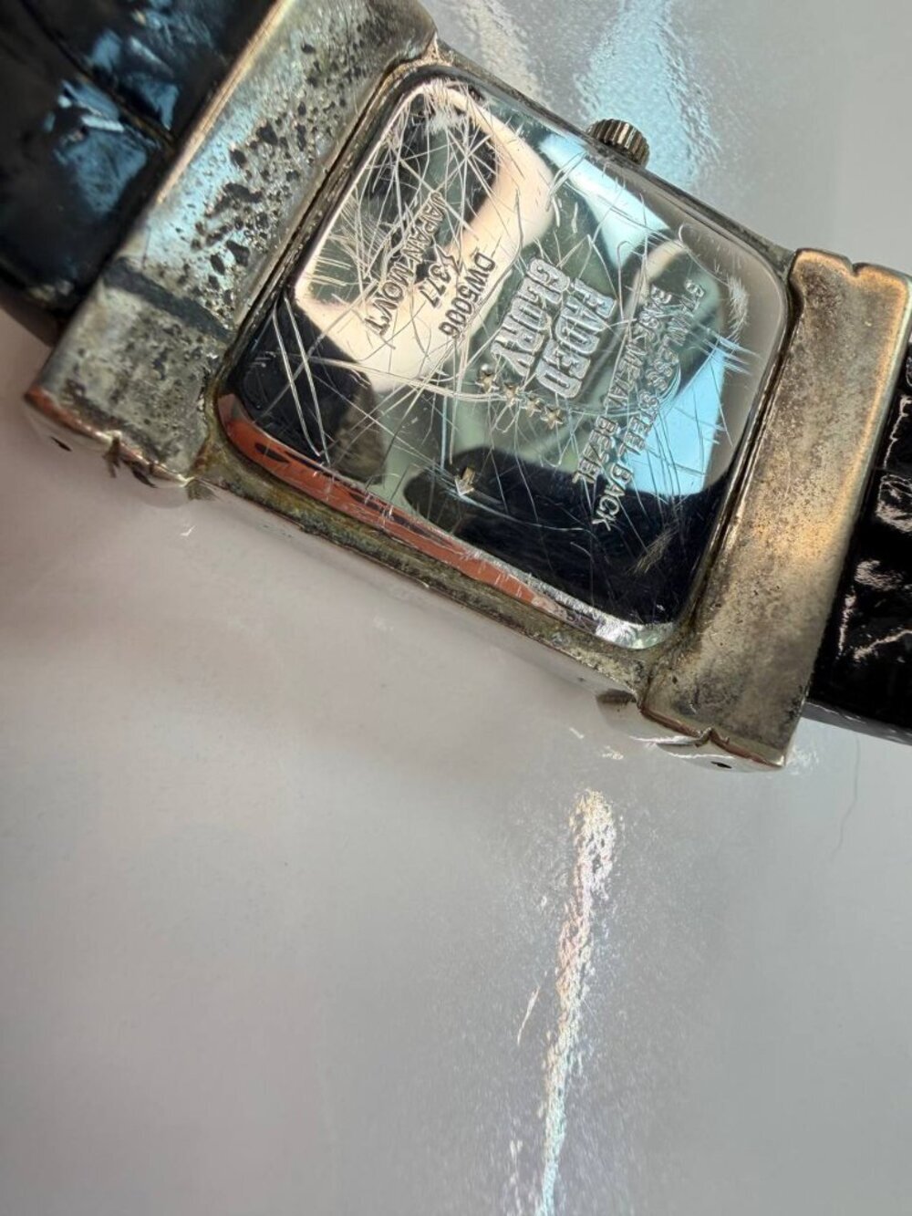 Faded Glory Women’s Quartz Bangle Watch – Black & Silver – Japan Movement - Picture 7 of 16